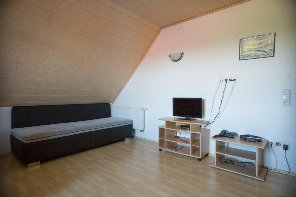 Ferienhaus Regina Walkertshofen Bagian luar foto
